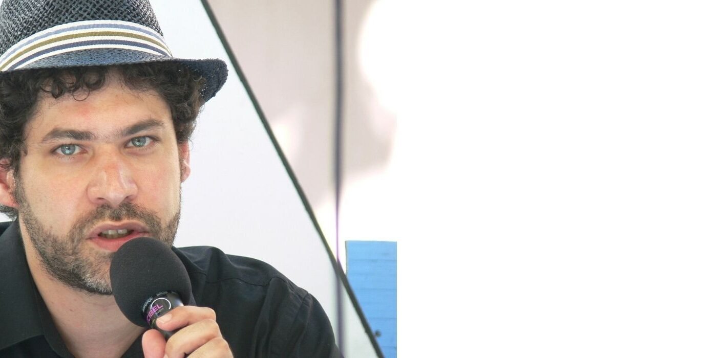 Stéphane Bataillon1